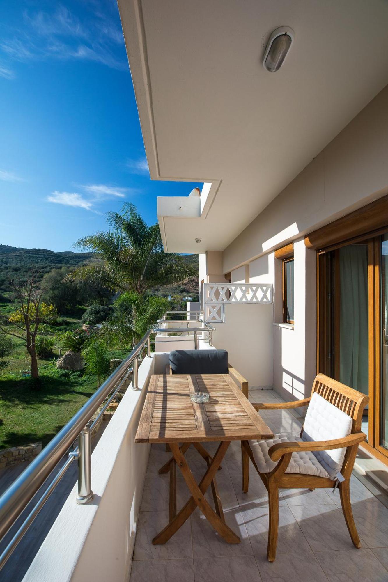 Arodamos Studios & Apts Kíssamos Exteriör bild