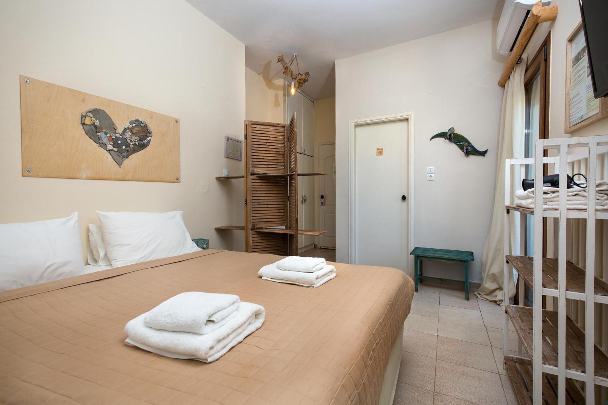 Arodamos Studios & Apts Kíssamos Exteriör bild